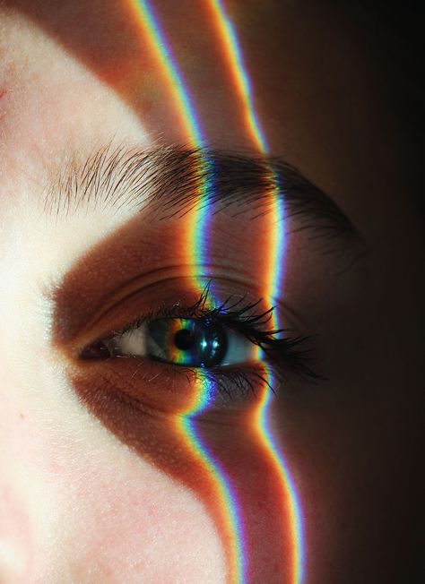 Rainbow, Eye, photo Colour Photography Ideas, Rainbow Photoshoot Ideas, Rainbow Light Photography, Studio Ideas Photography, Eye Photoshoot, Rainbow Photoshoot, Haunting Photography, Prism Photography, Rainbow Portrait