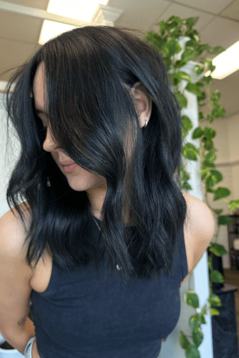 jet black hairstyles, sleek hair, bold hair edges Jet Black Hair Short, Black Mid Length Hair, Jet Black Hairstyles, Jet Blue Black Hair, Black Shoulder Length Hair, Jet Black Short Hair, All Black Hair, Collar Bone Hair, Heavy Highlights