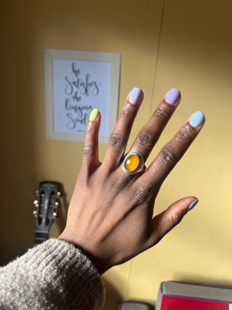 Short gel multicoloured pastel nails on dark skin Short Nails On Dark Skin, Short Pastel Nails, Nails On Brown Skin, Nails On Dark Skin, Nails Dark Skin, Multicolor Nails, Multicolored Nails, Nails Dark, Dark Nails