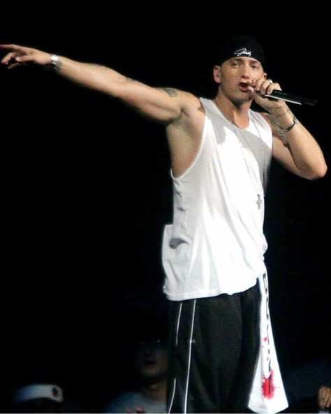 Eminem Performing, Eminem Style, Eminem Pictures, The Marshall Mathers Lp, Post Malone Lyrics, The Eminem Show, Eminem Wallpapers, Real Slim Shady, Eminem Photos