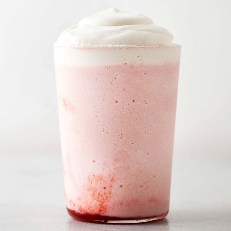 Strawberry Creme Frappuccino Starbucks Recipe, Strawberry Creme Frappuccino Starbucks, Strawberry Frappuccino Recipe, Starbucks Strawberry Frappuccino, Strawberry Frappuccino, Frozen Coffee Drinks, Frappuccino Starbucks, White Chocolate Syrup, Cinnamon Simple Syrup