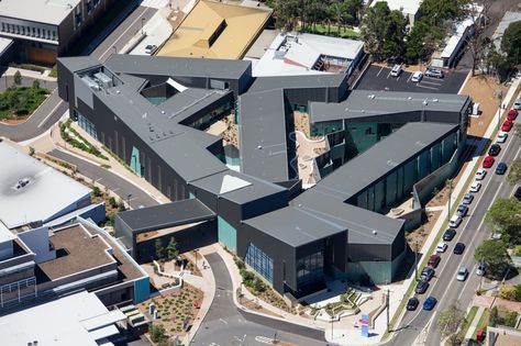 Nepean Mental Health Centre / Woods Bagot Health Architecture, Design Luxury House, Health Care Center, Woods Bagot, Bird Eye View, Mental Health Center, Budget Interior Design, Hospital Health, Healthcare Architecture