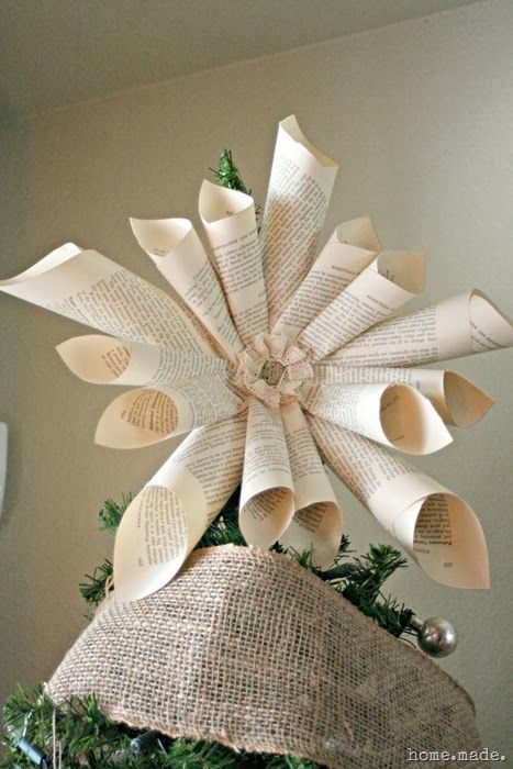 tutorial: Book Page Star Tree Topper Diy Tree Topper, Xmas Tree Toppers, Book Christmas Tree, Diy Christmas Tree Topper, Book Tree, Star Tree, Creative Christmas Trees, Star Tree Topper, Paper Tree