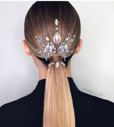 Sanggul Modern, Ballroom Hair, Perfect Ponytail, Hair Jewels, Dance Hairstyles, Summer Hair Color, Ponytail Hairstyles, Shine Bright, Hair Jewelry