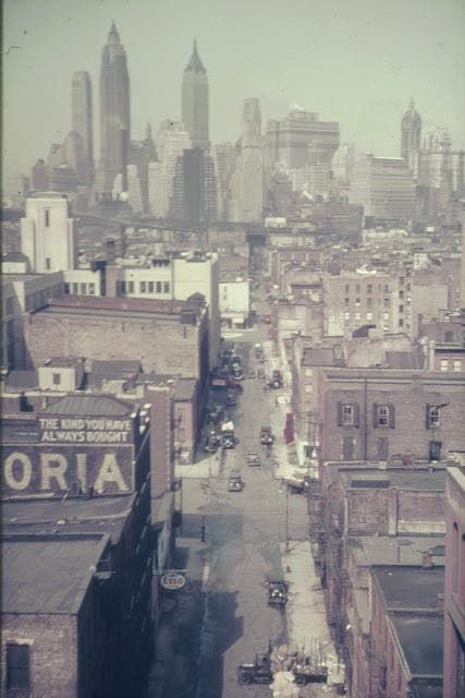 Nyc History, New York City Vacation, New York Architecture, New York Aesthetic, City Pictures, Vintage New York, American Cities, City Aesthetic, The 1970s