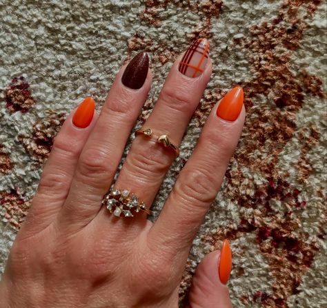 I’ve been feeling very Fall/pumkin spice -ish lately! I’m saw this post from @purposeandpassionblog and @liketoknow.it and had to recreate! Plaid is a staple in my opinion! #pressons #pressonnailsforsale #pressonnailset #plaidnails #plaid #nailart#nails #nailsoftheday #nailsofinstagram #setoftheday #orangenails #orangenails💅 #liketkit Orange Plaid Nails, Plaid Fall Nails, Fall Plaid Nails, Plaid Nails, Orange Plaid, Fall Plaid, Thanksgiving Nails, Disney Nails, Orange Nails