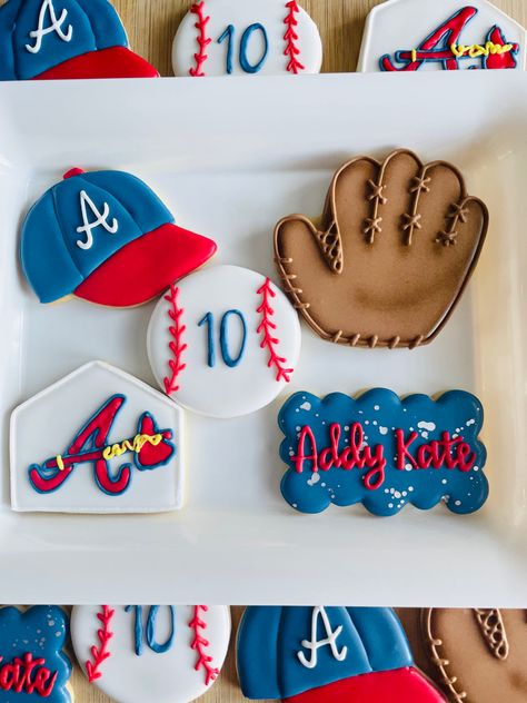 Brave Cakes, Atlanta Braves Jersey, Sports Cakes, Sport Cakes, Braves Baseball, Decorated Sugar Cookies, Baseball Theme, Baseball Birthday, Gifting Ideas