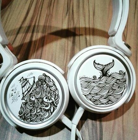 #headphone #doodles #seadoodles #sea #ship Painted Headphones Ideas, Custom Headphones Diy, Painted Headphones Diy, Diy Headphones Decoration, Painted Headphones, Thrift Flipping, Headphone Decoration, Custom Headphones, Diy Headphones