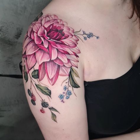 alida_artist (@alida_just_alida) • Instagram photos and videos Colour Tattoo For Women, Colour Tattoo, Floral Tattoos, Beautiful Flower Tattoos, Amazing Body, Shoulder Tattoos, Flash Tattoos, Shoulder Tattoos For Women, Nail Tattoo