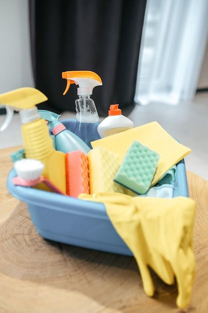 House Cleaning Photos, Cleaning Images Pictures, Cleaning Pictures Aesthetic, Household Chores Pictures, Cleaning Astethic, House Cleaning Aesthetic, Cleaning The House Aesthetic, Cleaning Products Aesthetic, Cleaning Pictures For Business