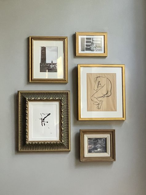 Small Gallery Wall 3 Frames, Gold And Black Frame Gallery Wall, Mixed Metal Gallery Wall, Gold Gallery Wall Ideas, Small Wall Picture Ideas, Oval Gallery Wall, Gold Picture Frame Wall Bedroom, Bedroom With Gallery Wall, Tiny Picture Frames Ideas