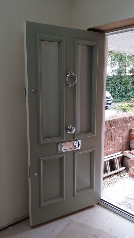 Victorian front door with nickel door furniture. Click below for more: http://www.priorsrec.co.uk Farrow And Ball Blue Grey, Farrow And Ball Blue, Victorian Front Door, Interior Cabin, Victorian Front Doors, Composite Front Door, Farmhouse Front Door, Porte Decorate, House Front Door