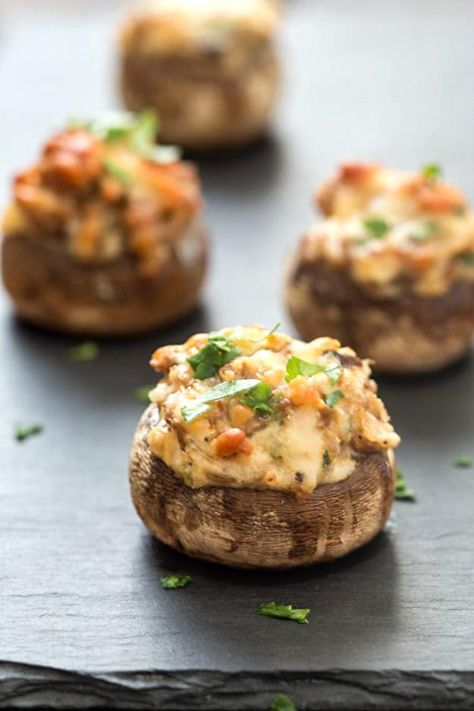 Italian Stuffed Mushrooms, Easy Stuffed Mushroom Recipe, Stuffed Mushrooms Vegetarian, Stuffed Mushrooms Easy, Sausage Stuffed Mushrooms, Crab Stuffed Mushrooms, Cheese Stuffed Mushrooms, Stuffed Mushroom, Bacon Stuffed Mushrooms