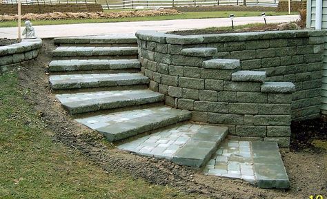 retaining wall ideas - Curved Steps with Corners Parallel to the ... Retaining Wall Steps, Patio Pictures, Stone Steps, Landscaping Retaining Walls, Garden Stairs, Outdoor Steps, Hillside Landscaping, Garden Steps, Outdoor Stairs