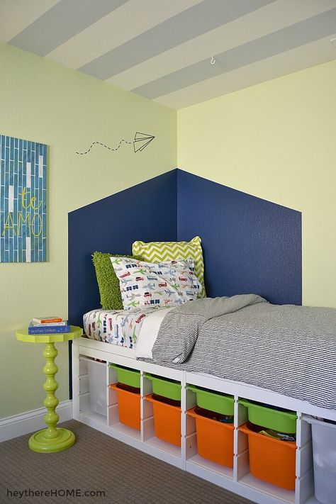 The IKEA TROFAST collection is a brilliant and functional storage range for kids bedrooms . Check out these creative TROFAST HACKS #ikeahacks #ikeatrofast #trofasthacks #kidsbedrooms #kidsstorage #bedroomhacks Trofast Shelves, Ikea Platform, Diy Platform Bed Plans, Diy Twin Bed, Platform Bed Plans, Trofast Ikea, Ikea Bed Hack, Shelf Bed, Twin Storage