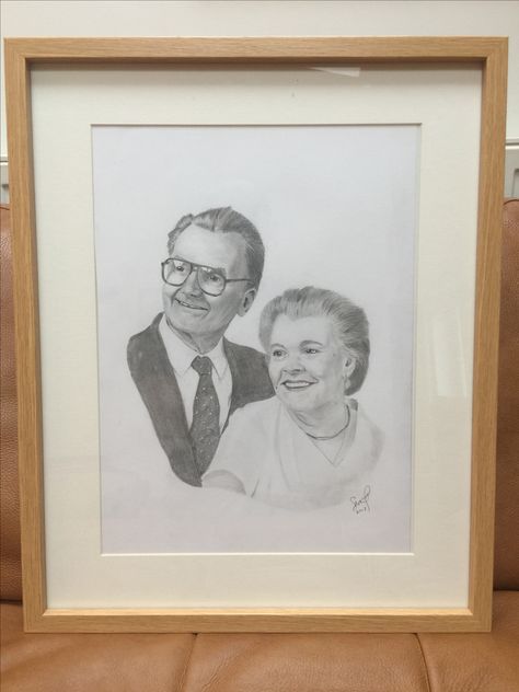 Pencil portrait drawing of a happy elderly couple #art #drawing #sketch #fabercastell Portrait Drawing Realistic, Couple Portrait Drawing, Couple Art Drawing, Portraits Drawing, Pencil Portrait Drawing, Old Couple, Elderly Couples, Art Drawing Sketch, Old Couples