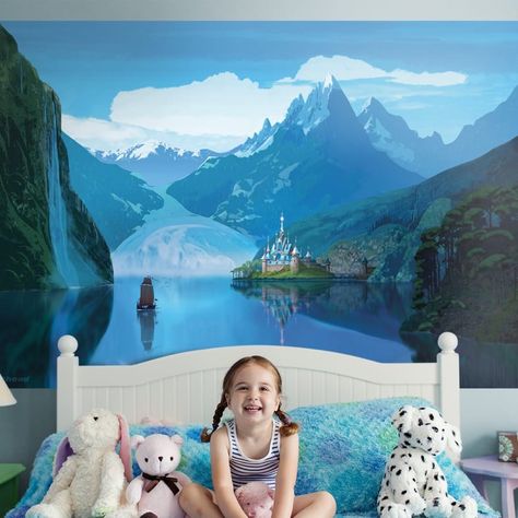 How to create a scandinavian inspired bedroom for your child Frozen Arendelle, Disney Wall Decals, Frozen Bedroom, Frozen Room, Disney Room Decor, Disney Decals, Door Beads, Wall Graphic, Disney Rooms