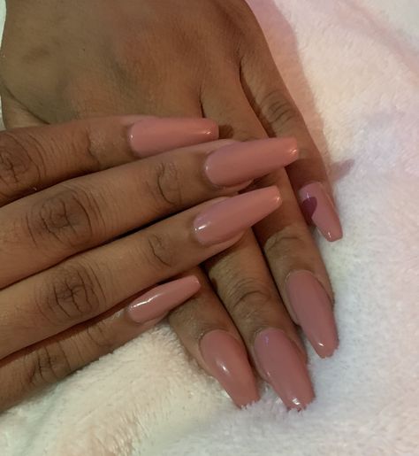 Cute Gel Nails Plain Color, Nails Idea Solid Color, Solid Coffin Acrylic Nails, Plain Gel Nail Ideas, Plain Nail Color Ideas, Solid Colour Acrylic Nails, Solid Color Acrylic Nails Coffin, Simple Solid Color Nails, Simple Plain Nails