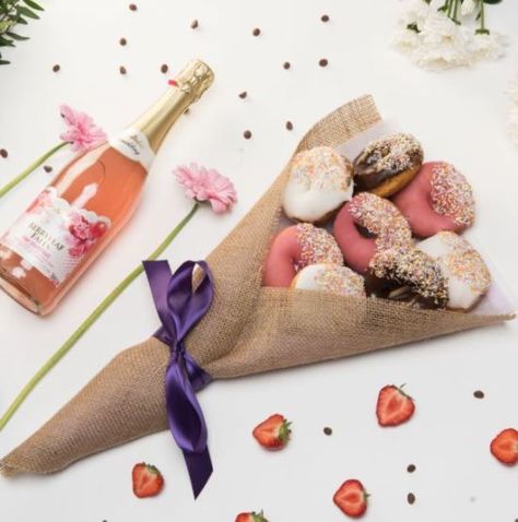 Bagel Basket, Donut Bouquet, Creative Food Photography, Day Ideas, Donut Decorating Ideas, Sweet Champagne, Lavender Skin, Food Videography, Baking Logo