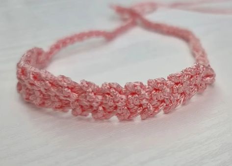 19 Adorable Free Crochet Bracelet Patterns (only 30 mins!) - Little World of Whimsy Crochet Bracelet Free Pattern Easy Simple, Free Crochet Bracelet Patterns Simple, Crocheted Necklaces Pattern, Crocheted Bracelets Free Pattern, Crochet Friendship Bracelet Pattern Free, Crochet Ankle Bracelets, Micro Crochet Bracelet, Crochet Anklet Pattern Free, Free Crochet Bracelet Patterns