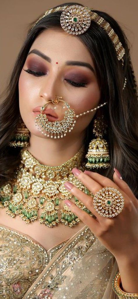 Latest Bridal Makeup, Rajasthani Bride, Indian Bride Makeup, Indian Wedding Poses, Bengali Bridal Makeup, Bridal Jewellery Inspiration, Rajputi Dress, Latest Bridal Lehenga, Bridal Makeup Images