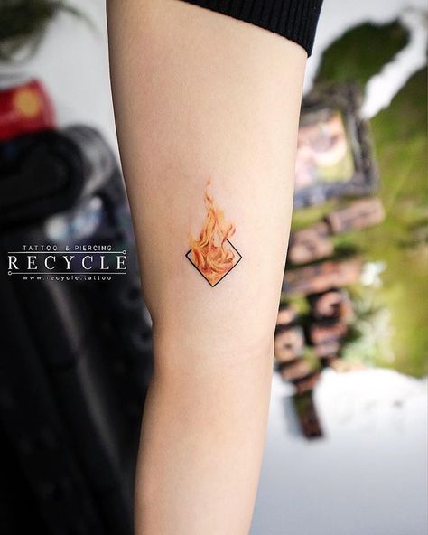 Giang47 (@giangtran.recycle) • Instagram photos and videos Fire Tattoo Symbol, Sun And Fire Tattoo, Flame Tattoo For Women, Watercolor Fire Tattoo, Fire Inspired Tattoo, Fire Tattoos For Women, Fire Sun Tattoo, Water Fire Tattoo, Minimalist Fire Tattoo