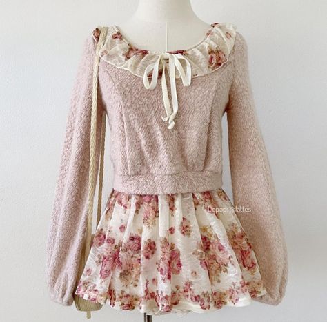 Coquette Sweater Outfit, Girly Japanese Fashion, Liz Lisa Dress, Liz Lisa Outfits, Lyra Aesthetic, Hime Gyaru Fashion, Mannequin Outfits, Gyaru Himekaji, Gyaru Dress