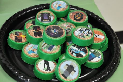 Minecraft Birthday Party, Chocolate Covered Oreos by Granny's Party Goodies Minecraft Chocolate Covered Strawberries, Western Chocolate Covered Oreos, Green And Gold Chocolate Covered Oreos, Chocolate Covered Oreos Birthday, Minecraft Chocolate Covered Oreos, Birthday Oreos, Party Goodies, Minecraft Birthday Party, Covered Oreos