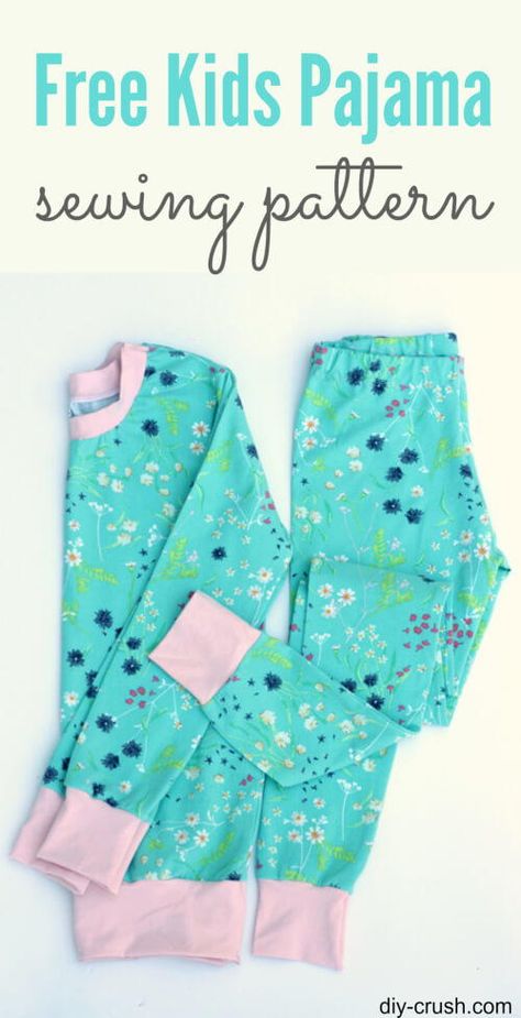 Kids Pajama Pattern | Make some comfy Christmas jammies for your little ones with this free pattern! Kids Pajamas Pattern, Pajama Sewing Pattern, Sew Tips, Diy Sy, Pajama Pattern, Sewing Kids Clothes, Sew Ins, Costura Diy, Sewing Projects For Kids