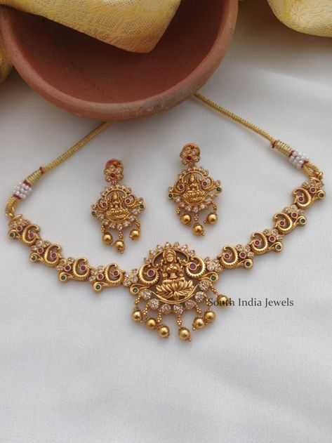 Shop Choker Necklace Sets Online | Premium Quality | Free Shipping- South India Jewels Lakshmi Jewellery, Gold Neckles, Traditional Peacock, Elegant Gold Necklace, Jewellery Website, Simple Necklace Designs, Gold Jewels Design, Antique Necklaces Design, New Gold Jewellery Designs