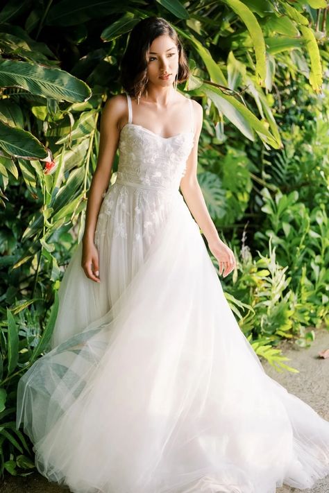 Willowby | Bridal Boutique Lewisville - Alula | Bridal Boutique Lewisville Dazzling Dresses, Real Bridesmaids, Wedding Dresses Near Me, Watters Bridal, German Wedding, Full Gown, Bridal Gallery, Big Party, Dress Inspo