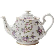 Fancy Teapot, Art Room Aesthetic, Fancy Tea Cups, English Afternoon Tea, English Teapots, Cute Teapot, Tea Party Garden, Teapots And Cups, Porcelain Teapot