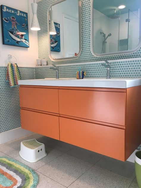 Orange Vanity Bathroom, Mcm Bathroom, Orange Cabinets, Ikea Bathroom Vanity, Spanish Bathroom, Ikea Vanity, Loft Bathroom, Orange Bathrooms, Ikea Bathroom