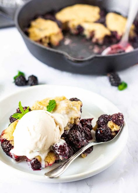 Vegan Blackberry Cobbler Black Berries Cobbler, Berries Cobbler, Vegan Blackberry Cobbler, Vegan Cobbler, Vegan Holiday Desserts, Blackberry Cobbler Recipe, Healthy Apple Crisp, Brunch Dessert, Juneteenth Celebration