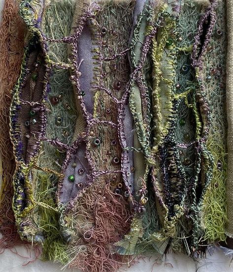 Julie Atthews (@julieatthewsart) • Instagram photos and videos Soft Sculpture Ideas, Textiles Inspired By Nature, Nature Inspired Textiles, Natural Form Textiles, Trees Textiles, Textiles Nature, Leaf Textiles, Nature Textiles, Moss Textiles