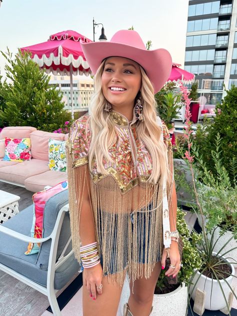 Our Nashville Itinerary: Every Outfit I Wore on Our Trip – Whitney Rife Nashville Outfits Fringe, Greetings From Nashville Cooler, Nashville Outfits Pregnant, Birthday In Nashville, Pink Whitney Cowgirl Hat, Nashville Itinerary, Best Beach Reads, Blush Boutique, Beauty Gift Guide