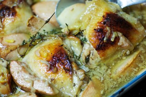 Chicken with Pears Main Entree Recipes, Bacon Wrapped Pork Tenderloin, Apple Cider Vinegar Chicken, Chicken Parmesan Meatballs, Zesty Chicken, Pear Butter, Chicken Stroganoff, Easy Main Dishes, Sweet Potato Chili