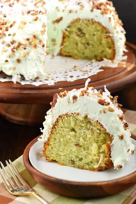 Pistachio Cake Recipe - Shugary Sweets Pistachio Bundt Cake, Watergate Cake, Pistachio Pudding Cake, Tube Cake, Pistachio Cake Recipe, Whipped Cream Topping, Savoury Bakes, Shugary Sweets, Pistachio Pudding