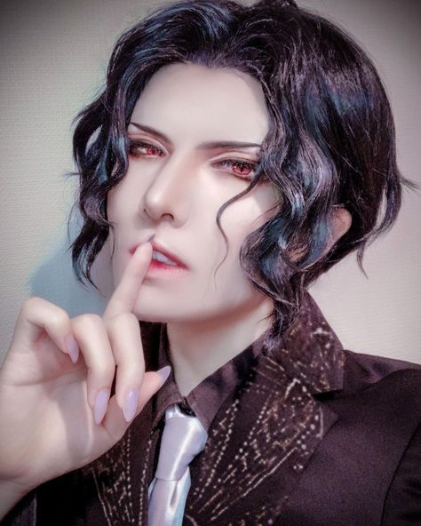 Kibutsuji Muzan from Demon Slayer Kimetsu no Yaiba cosplayed by ʟ ᴀ ʏ ~.~ Muzan Cosplay, Asian Goth, Kibutsuji Muzan, Muzan Kibutsuji, Very Funny Memes, Goth Boy, Anime Vs Cartoon, Cosplay Tips, Demon Slayer Kimetsu No Yaiba