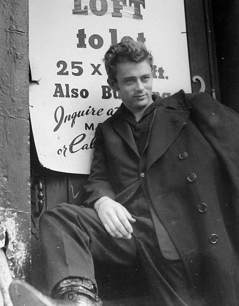 PHOTOS: James Dean and the #actors Studio | Advocate.com Jim Stark, James Dean Photos, Jimmy Dean, Scott Eastwood, East Of Eden, Actor Studio, Hayden Christensen, Brendon Urie, Cat Pose