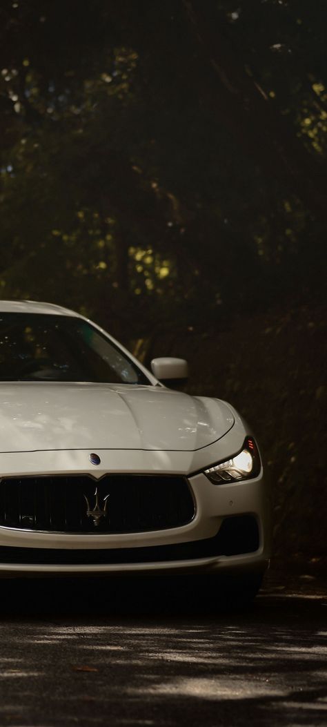 Maserati Sedan, Blacked Out Cars, Maserati Car, Mercedes Wallpaper, Car Iphone Wallpaper, Car White, Iphone11 Pro, Maserati Ghibli, Street Racing Cars