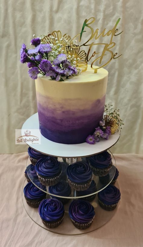 Purple Bridal Shower Cake Ideas, Shades Of Purple Cake, Dark Purple Cake, Purple Bridal Shower Ideas, 15 Cakes, Cupcake Tower Cake, Purple Board, Purple Shower, Quince Cake