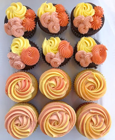 Fall Color Cupcakes, Color Cupcakes, Cupcakes Fall, Colored Cupcakes, Wildflower Party, Fall Cupcakes, Colorful Cupcakes, Fall Color, Mini Cupcakes