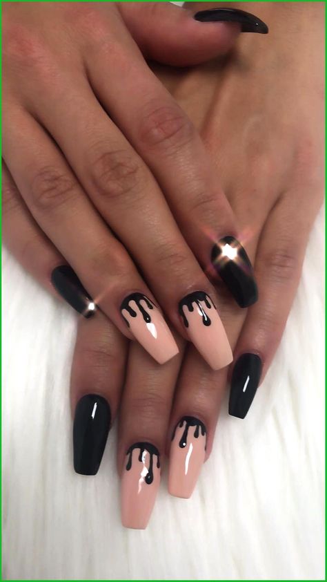 Sylwester Nails, Spiderweb Nails, Nails Grunge, Halloween Acrylic Nails, Drip Nails, Edgy Nails, Goth Nails, Grunge Nails, Acrylic Nails Coffin Short