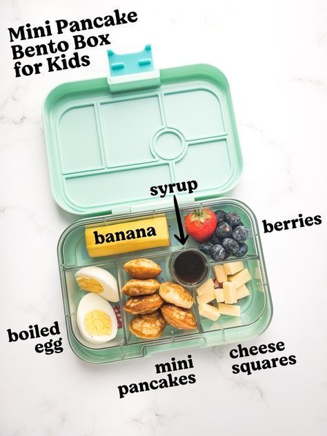 Such a fun (but simple!) bento lunchbox idea for kids! This easy mini pancake lunch is perfect for the kids who don't like sandwiches, and it is so quick and easy to assemble. With cheese, fruit and eggs this is a healthy all-rounder of a meal. Toddler Lunch Bento Box Ideas, Preschool Lunchbox Ideas Picky Eaters, Lunchbox Pancakes, Pancake Bento, Kids Sandwich Ideas, Bentgo Box, Kid Breakfast, Simple Bento, Preschool Lunch Box