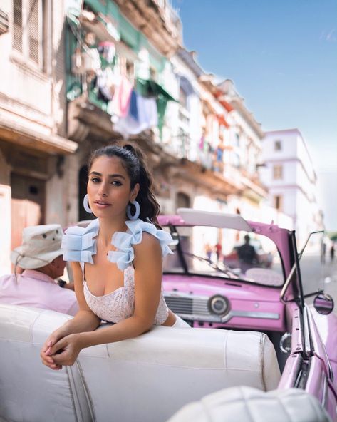 MY FIRST TIME IN CUBA | Nicole Isaacs Cuba Outfit, Cuba Fashion, Cuba Pictures, Cuba Photography, Sisters Book, Visit Cuba, People Dancing, Cuba Travel, Salsa Dancing