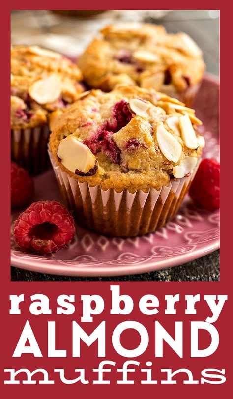 Crumb Cake Muffins, Homemade Vanilla Cake, Almond Muffins, Moist Muffins, Peanut Butter Cupcakes, Raspberry Muffins, Raspberry Almond, Filled Muffins, Raspberry Recipes