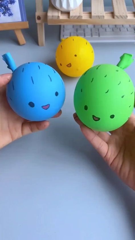 Paper Craft Ideas | In this exciting DIY science experiment, we’ll create a fun and decorative balloon that bursts with magic! Start by putting a little bit of… | Instagram Balloon Science Experiments, Balloon Experiment, Toddlers Activities, Vinegar And Baking Soda, Diy Science Experiments, Chemistry Experiments, Kid Experiments, Balloon Crafts, Diy Science