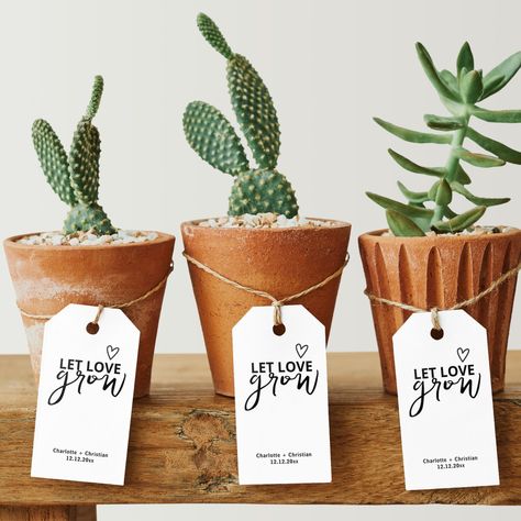 Let Love Grow Wedding Favors, Wedding Table Deco, Plants Wedding, Let Love Grow, Wedding Gift Tags, Wedding Tags, Gifts Personalized, Free Birthday Invitation Templates, Free Birthday Invitations