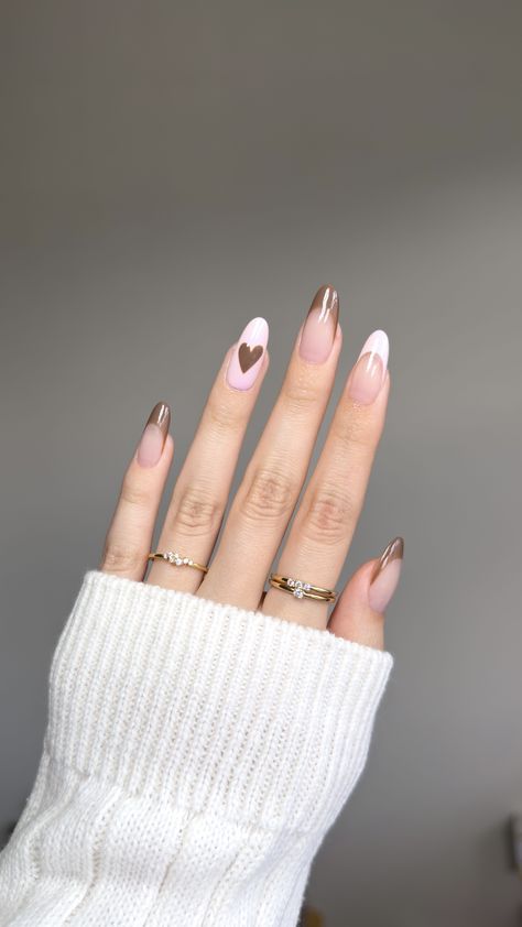 Elegant Short Square Nails for a Trendy Summer 2024 Trendy Nails Gel, Insta Nails, Tattoo Design For Hand, 2024 Nails, Nail Vinyls, September Nails, Hippie Nails, Nude Nail Designs, Short Square Nails